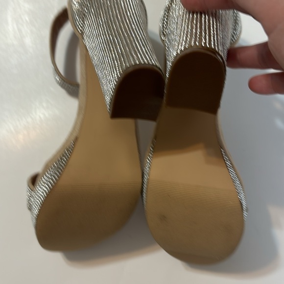 Madden Girl Siren Rhinestone Platform Sandals Size 6 NEW - Picture 9 of 9